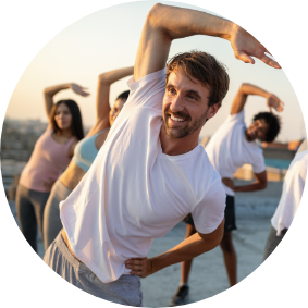 Gruppe beim Sport – Symbolbild von LIFE LIGHT für aktiven Lebensstil